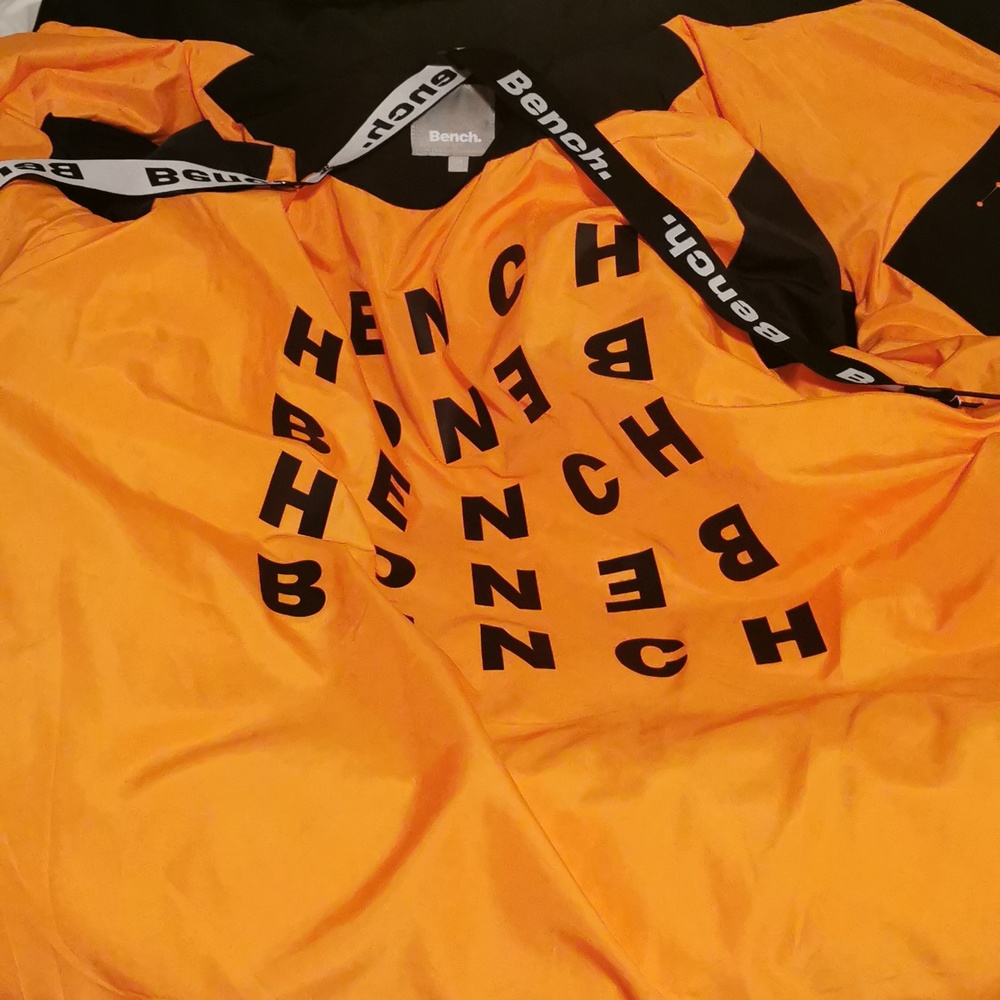 💚 Bench Winter Jacket, Size L - Picture 11 of 15